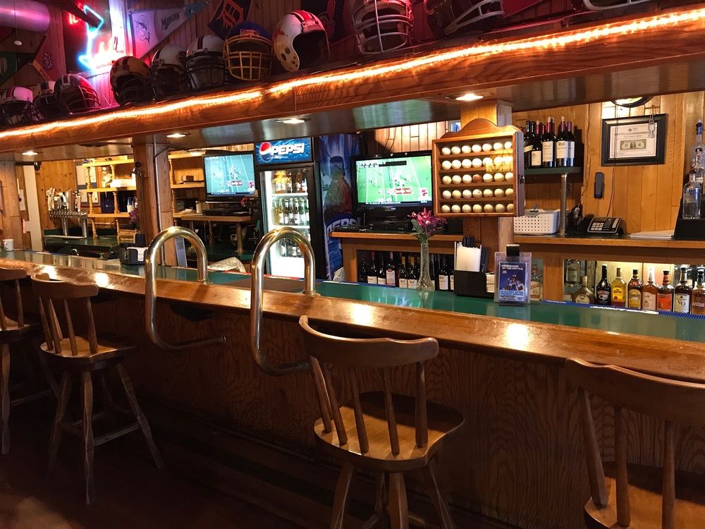 TC's Point After: 719 6th Ave, De Witt, IA 52742
